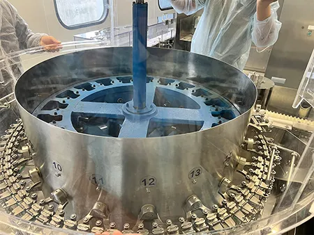 Lavadora rotativa ultrasónica para viales/jeringas